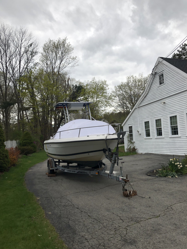Century 2100 center console fishing boat The element bow dodger boat