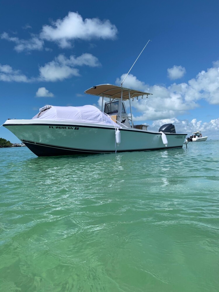 Mako 231 CC center console fishing boat, Mako 221 Classic, Mako 232 CC, Mako 231 CC, Mako 234 CC
