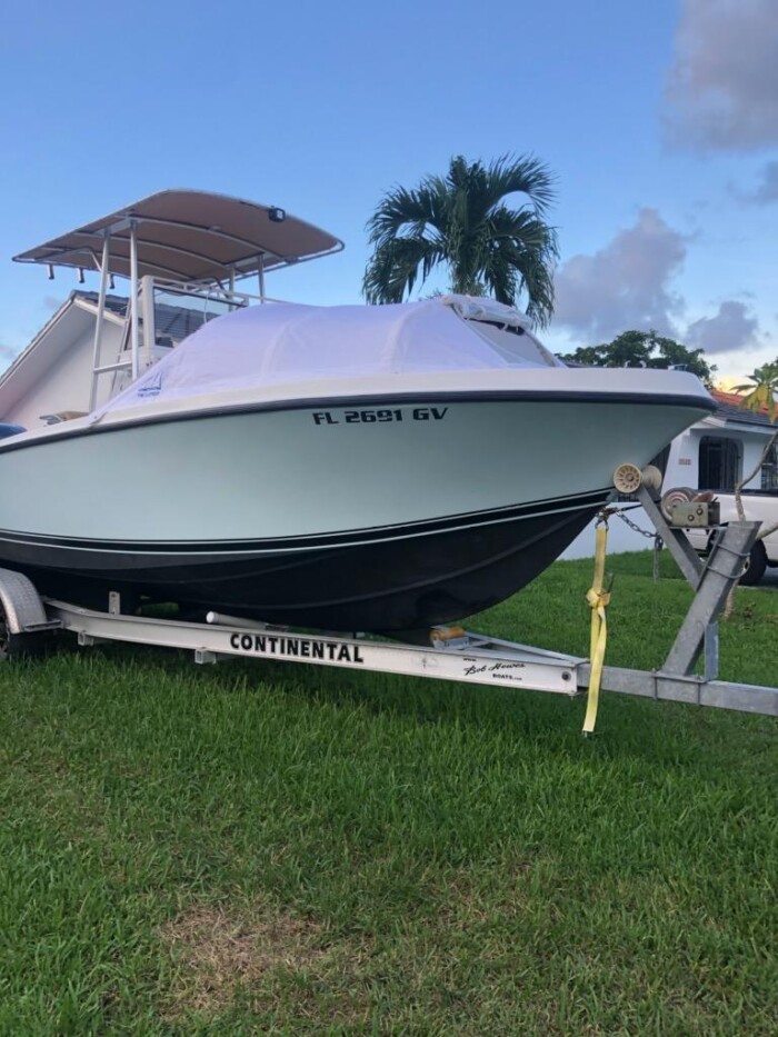 Mako 231 center console fishing boat, Mako 184 CC, Mako 192 CC, Mako